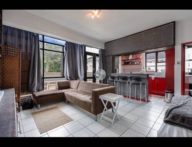 0.5 BEDROOM APARTMENT TO LET IN RONDEBOSCH